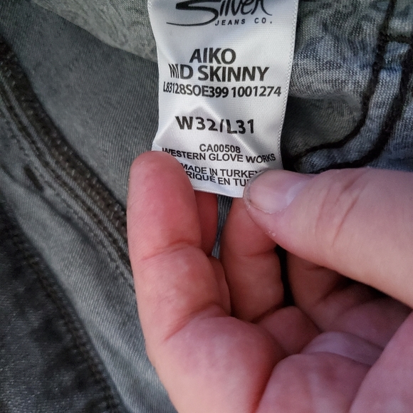 Silver Jeans - Picture 7 of 8